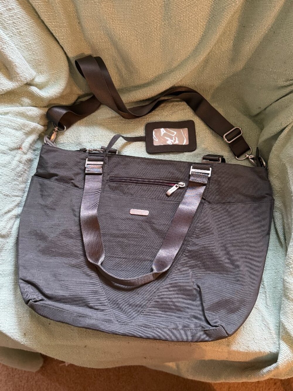 Grey/Pink Computer Baggalini Travel sling bag VGUC 5" w x 17" length x 13" h